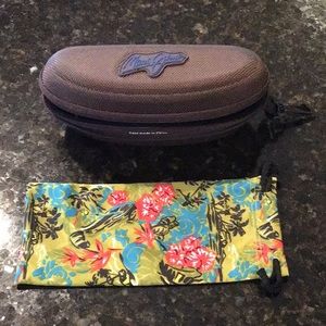 Maui Jim sunglass case and pouch